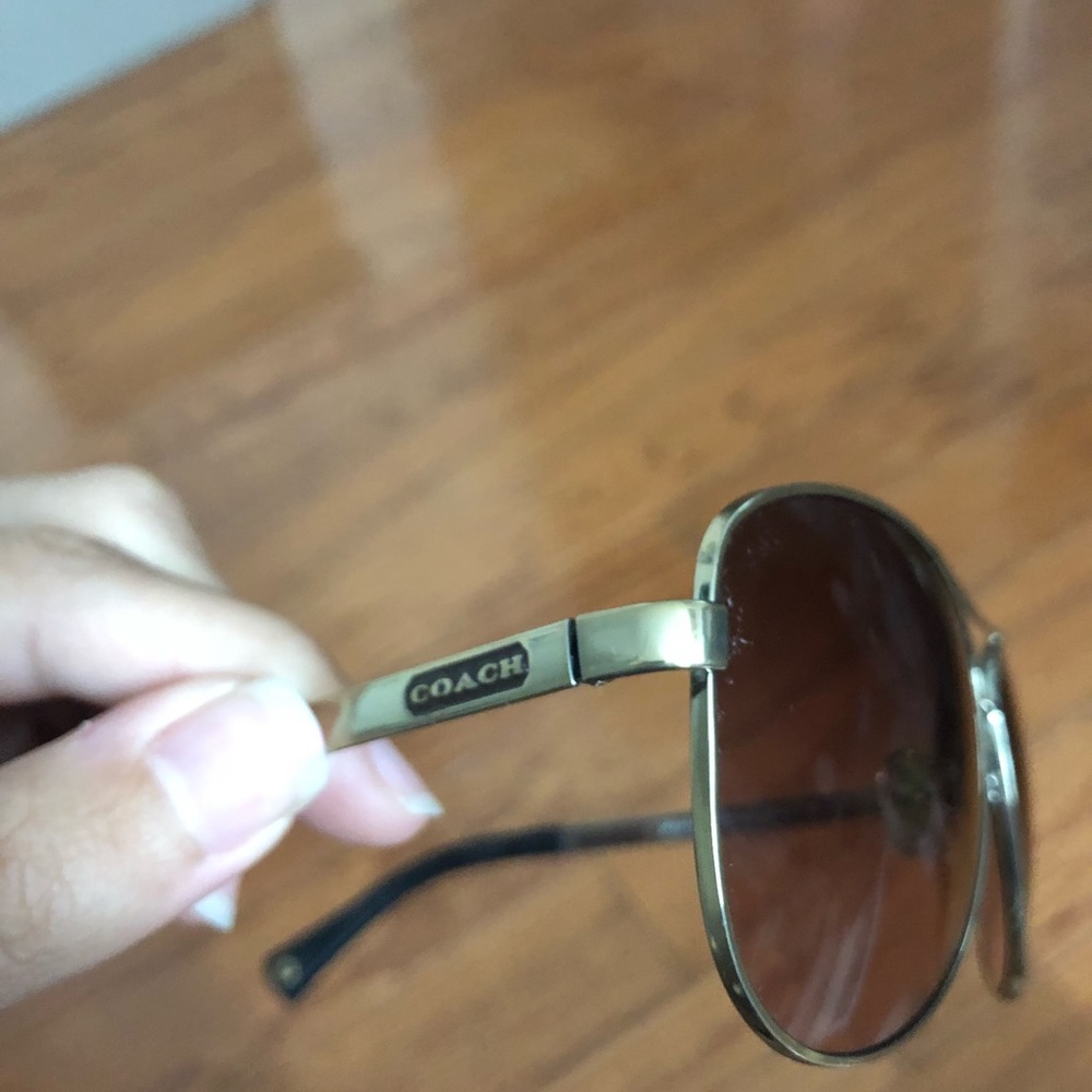 Coach sunglasses - Picture 5 of 7